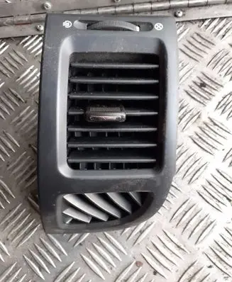 KIA Carnival Dashboard air vent grill cover trim 4D9746000