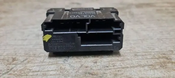 Volvo V70 Seat heating relay 30710791