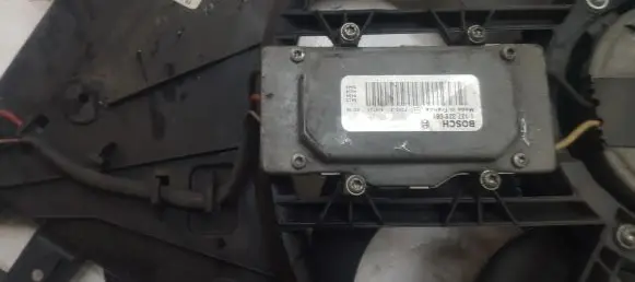 Volvo S80 Coolant fan relay 1137328081