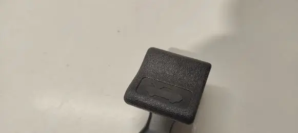 Subaru Legacy Engine bonnet (hood) release handle