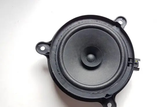 Mazda CX-5 II Front door speaker TK5466960