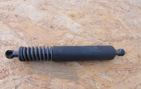 Porsche Cayenne (9PA) Tailgate strut 7L5827550G