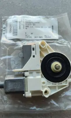 Peugeot 407 Rear door window regulator motor 922386