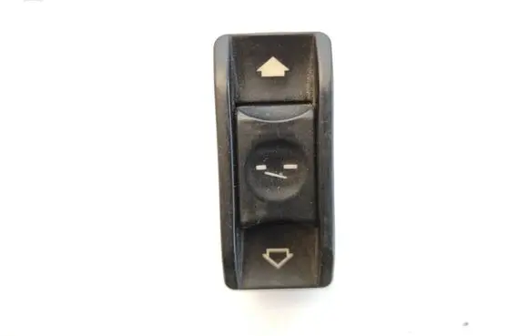 BMW 5 E39 Sunroof switch 8352182