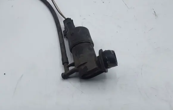 Renault Master III Windscreen/windshield washer pump 9641553880 9641553980