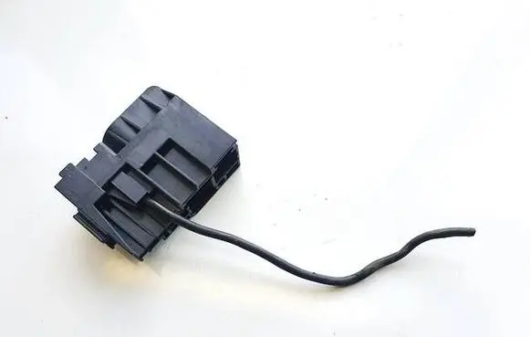 Toyota Avensis T270 Positive cable (battery) 58859j30