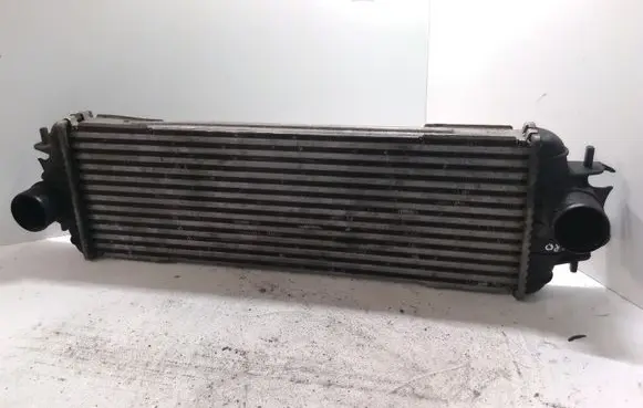 Opel Vivaro Intercooler radiator 7700312903F 91166035