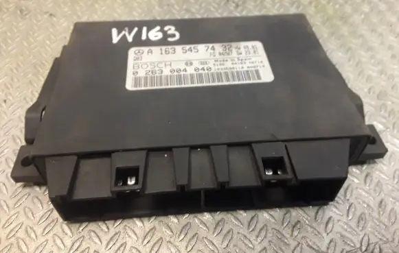 Mercedes-Benz ML W163 Parking PDC control unit/module 1635457432 A1635457432