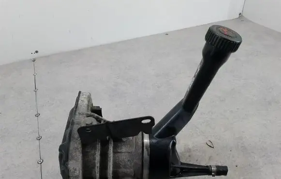 Citroen C4 Grand Picasso Power steering pump 9685418780