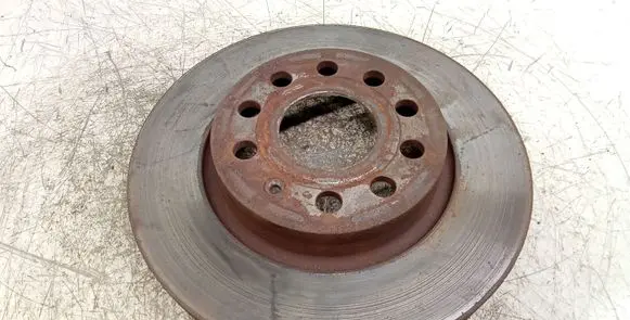 Skoda Octavia Mk2 (1Z) Front brake disc