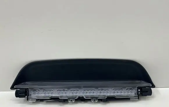 BMW 2 G42 Third/center stoplight 8494332
