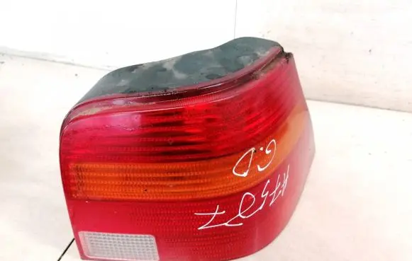 Volkswagen Golf IV Tailgate rear/tail lights