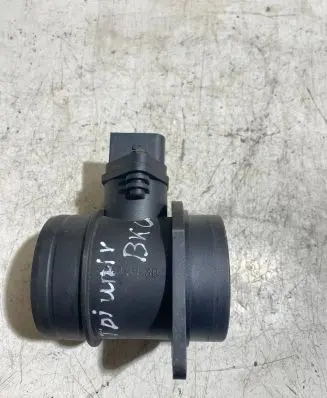 Volkswagen Golf V Mass air flow meter 038906461B