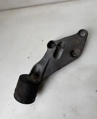 BMW 5 E34 Engine mounting bracket 1133363