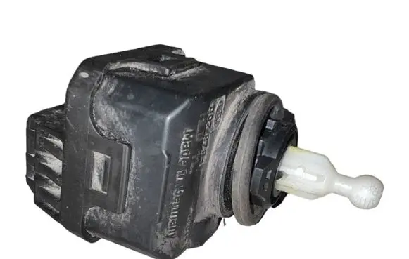 Audi A3 S3 8L Headlight level adjustment motor 8L0941295B 007878 31G56B