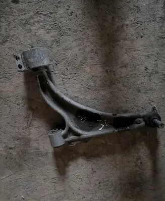 Opel Astra J Front lower control arm/wishbone