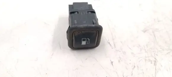 Skoda Octavia Mk1 (1U) Fuel tank opening switch 1UO959833
