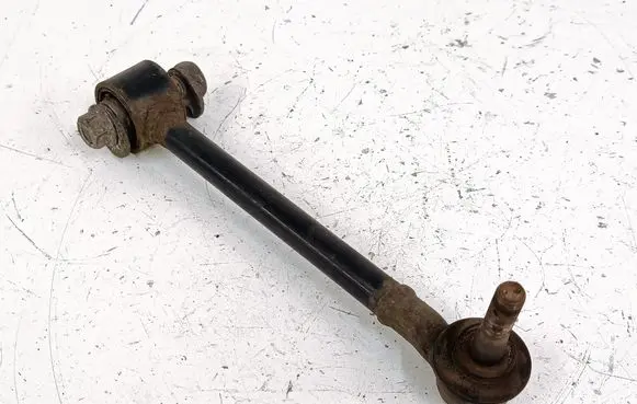 Rear control arm
