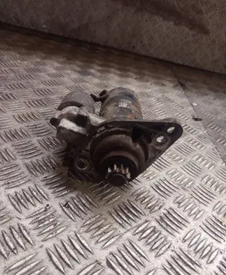 Volkswagen Touran I Starter motor