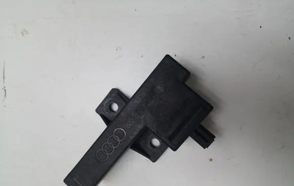Audi A5 8T 8F Keyless (KESSY) go control unit/module 8K0907247