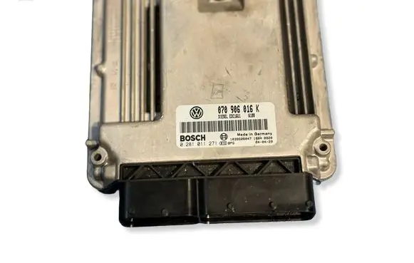 Volkswagen Transporter - Caravelle T5 Engine control unit/module 070906016K