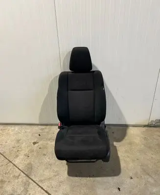 Honda CR-V Front driver seat 