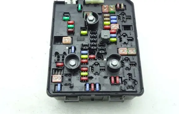 Opel Corsa E Fuse box set 13451890AA GBIMPORT