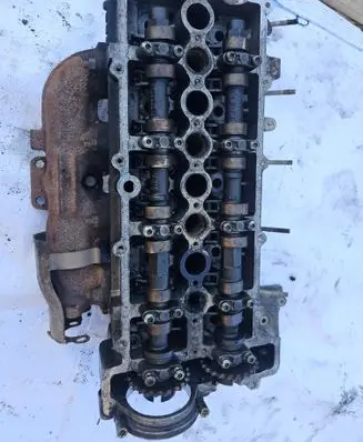 BMW 3 E46 Engine head 22466019