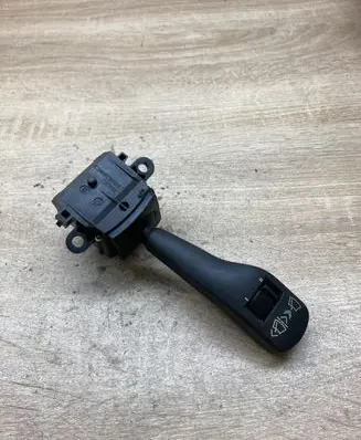 BMW 5 E39 Wiper control stalk 8363669 01204020