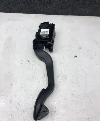 Citroen C4 II Picasso Accelerator throttle pedal 9674829880