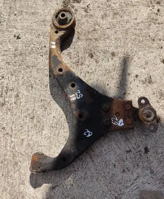 KIA Sportage Front lower control arm/wishbone