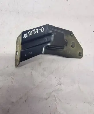 Seat Altea Fender mounting bracket 5P0821135
