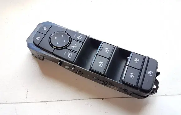 Nissan Qashqai J12 Electric window control switch 254016UB4A