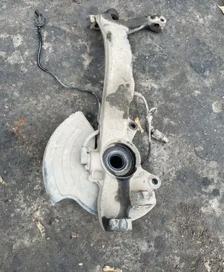Audi A6 Allroad C5 Front wheel hub spindle knuckle
