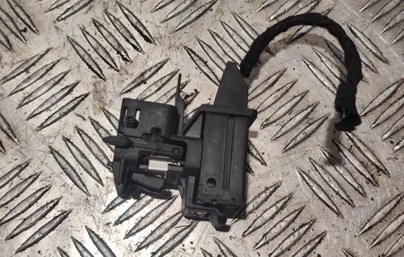 Volvo V70 Ignition lock 28227917