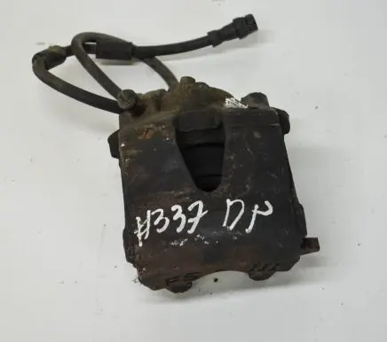 Volkswagen Golf VII Front brake caliper