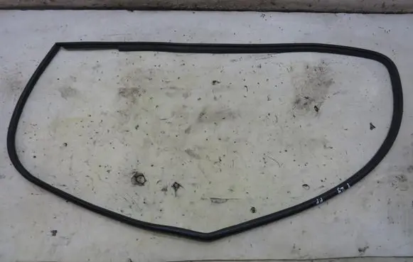 Toyota Avensis T270 Front door rubber seal KRIS235789