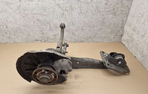 Volkswagen PASSAT B8 Rear wheel hub spindle/knuckle 5Q0505323D