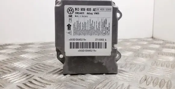 Volkswagen Scirocco Airbag control unit/module 1K0909605AE