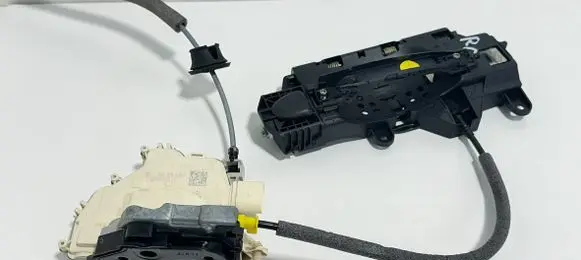 Audi Q5 SQ5 Rear door lock 4G0839016F 44956