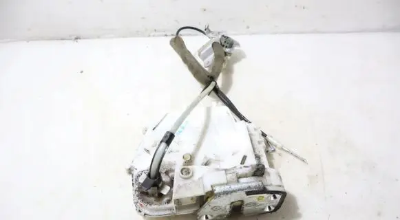 Honda FR-V Front door lock