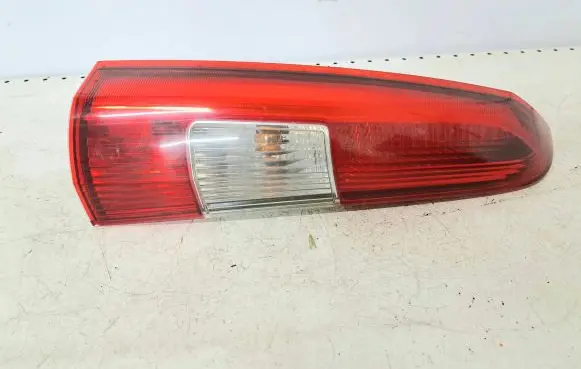 Volvo V70 Rear/tail lights