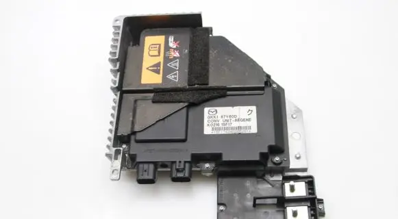 Mazda 6 Voltage converter/converter module GKK167Y60D