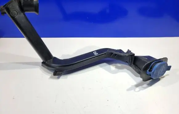 Mercedes-Benz CLS C257 Window washer liquid tank fill tube A2138600164 A2136890166