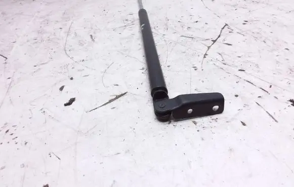 Subaru Forester SF Tailgate/trunk strut/damper