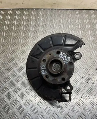 Volkswagen Jetta VI Front wheel hub