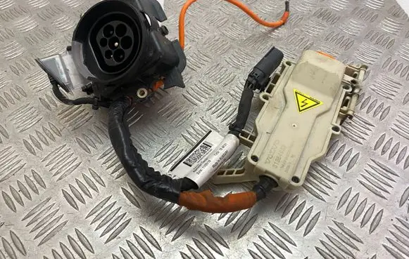 Volvo XC90 Electric car charge socket 31407067 31384939 31409667