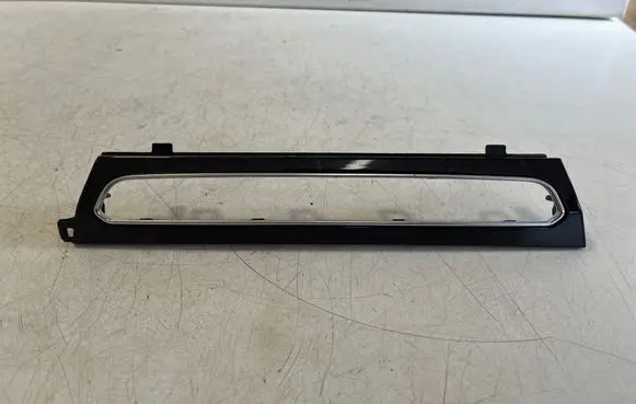 Audi Q7 4M Dashboard glove box trim 4M1853240