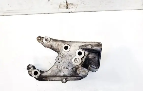 Peugeot 407 Engine mounting bracket e34rep2a