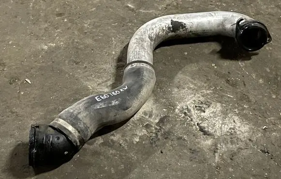 BMW 5 E60 E61 Intercooler hose/pipe 7789052